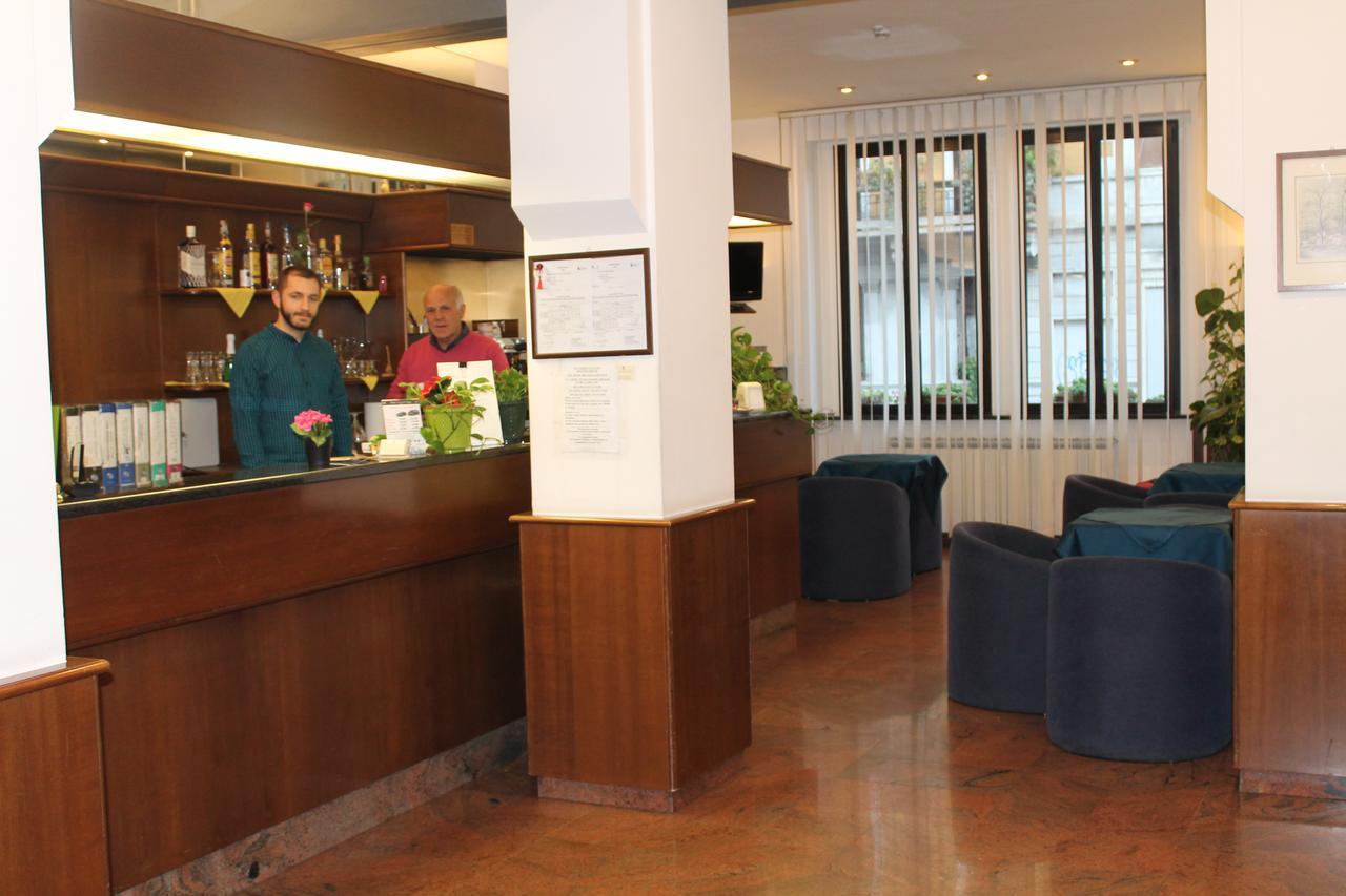 Hotel Catalani E Madrid ميلان المظهر الخارجي الصورة