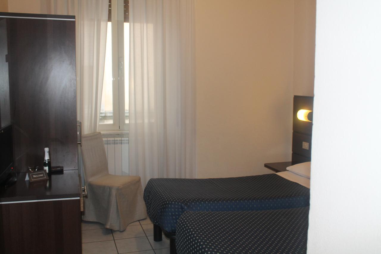 Hotel Catalani E Madrid ميلان المظهر الخارجي الصورة