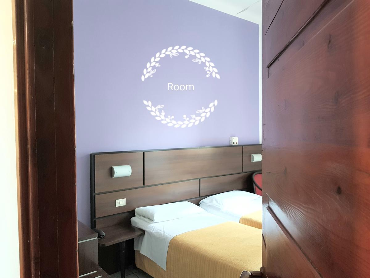 Hotel Catalani E Madrid ميلان المظهر الخارجي الصورة