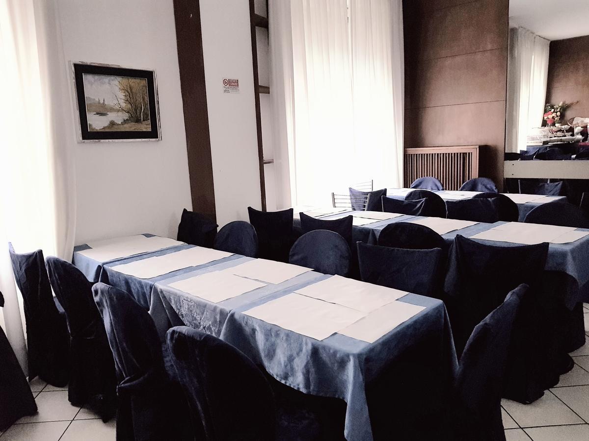 Hotel Catalani E Madrid ميلان المظهر الخارجي الصورة