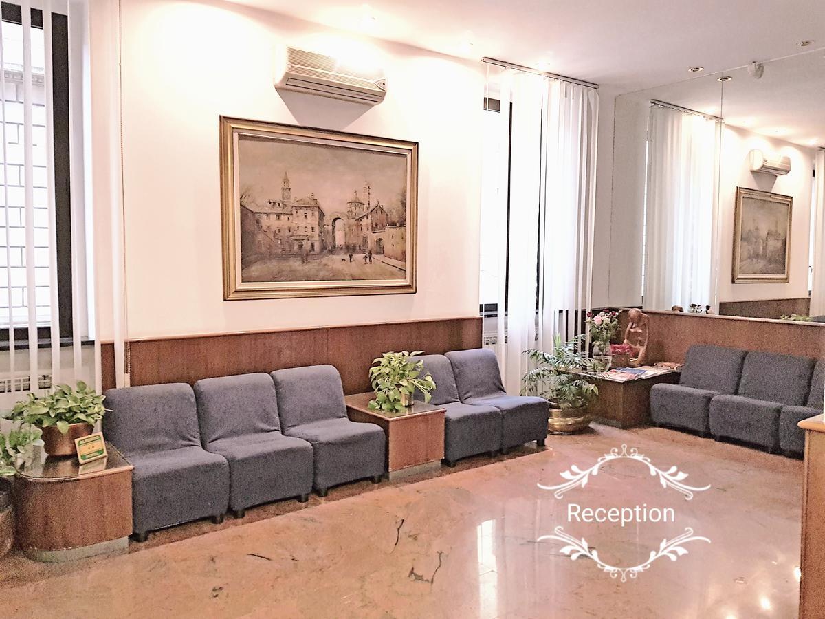 Hotel Catalani E Madrid ميلان المظهر الخارجي الصورة