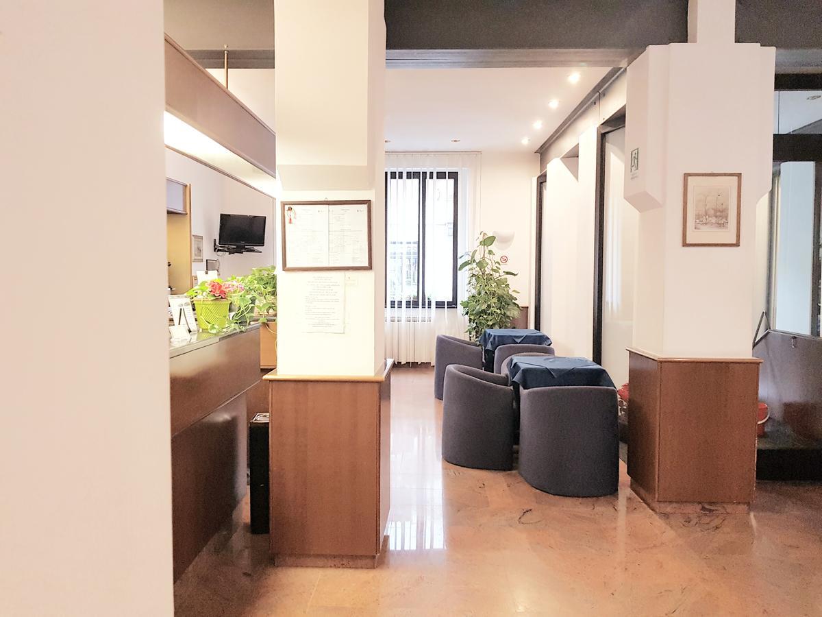 Hotel Catalani E Madrid ميلان المظهر الخارجي الصورة