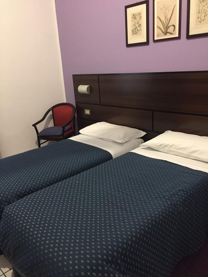 Hotel Catalani E Madrid ميلان المظهر الخارجي الصورة