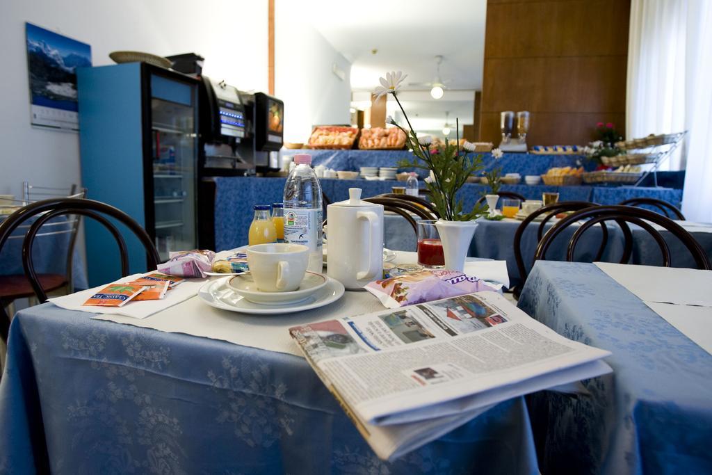 Hotel Catalani E Madrid ميلان المظهر الخارجي الصورة