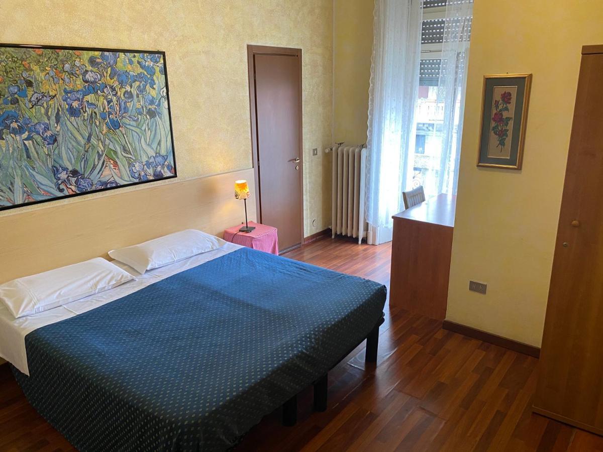 Hotel Catalani E Madrid ميلان المظهر الخارجي الصورة
